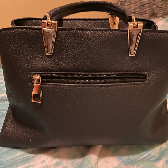 Black purse like new - Picture 3 of 5
